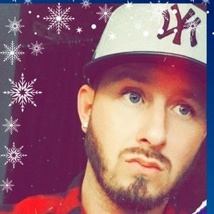 Meet your Posher, Derek